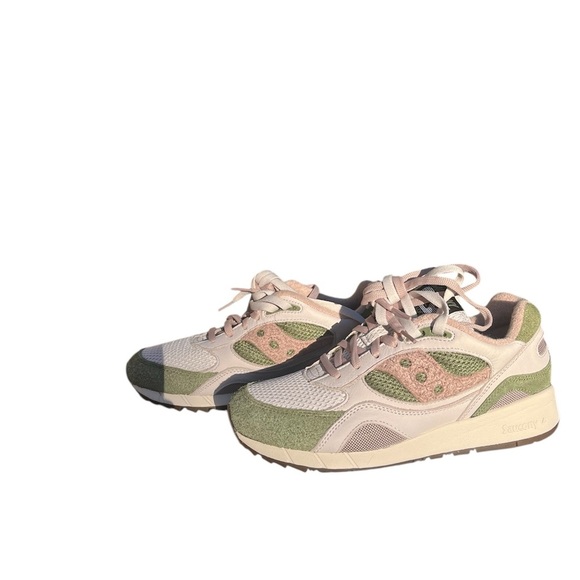 NWT Women’s green and pink size 10 by Saucony Performance Athletic Shoes - Picture 1 of 5